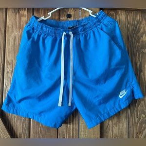 Nike Club Essentials Shorts